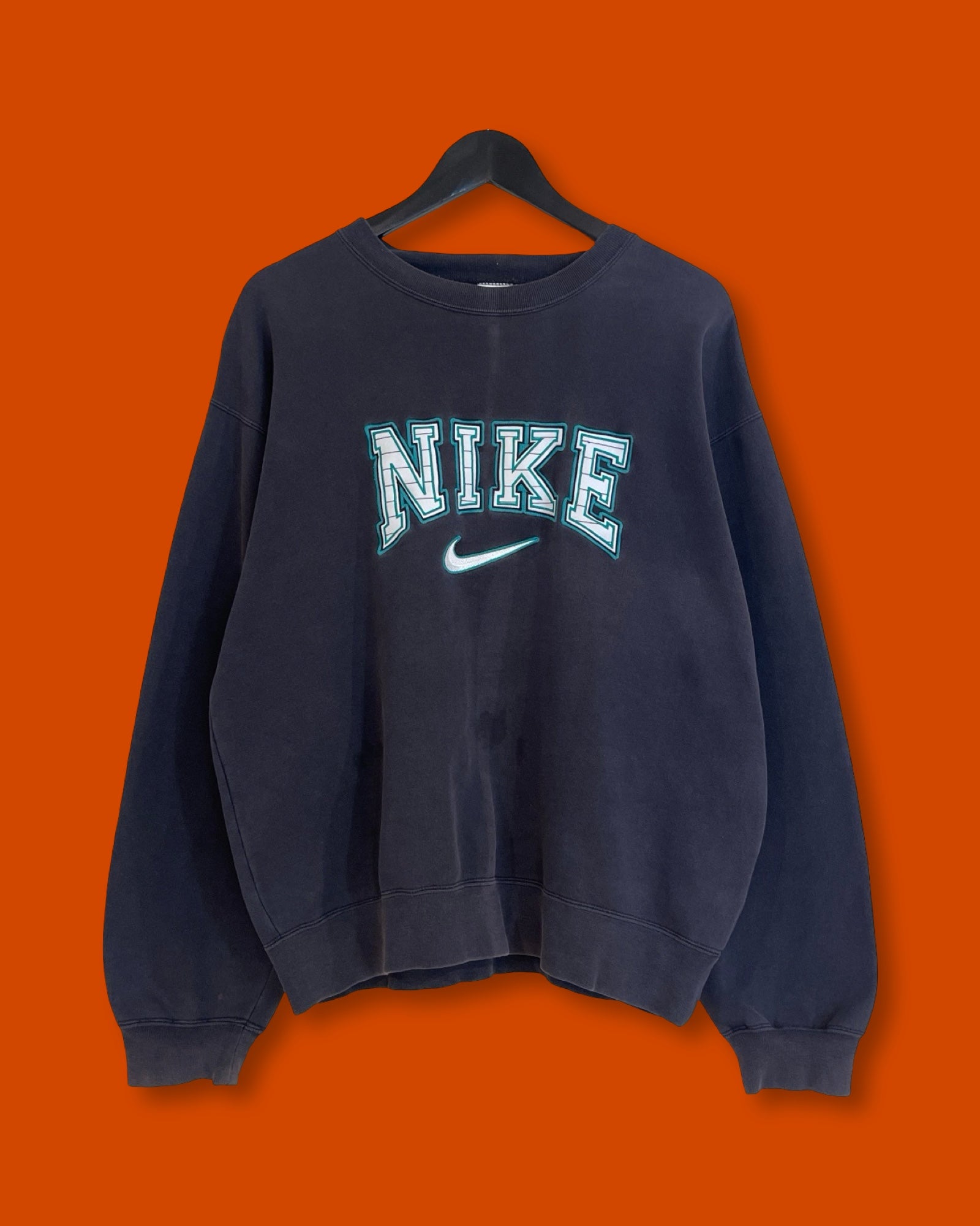 Vntg Nike Center Swoosh Crewneck (Medium)*