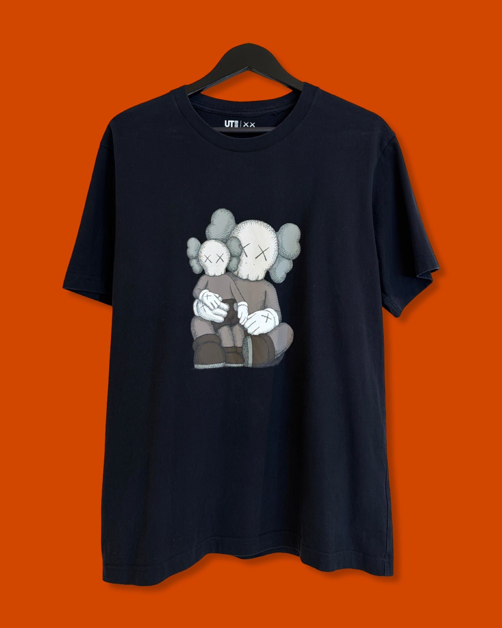 Uniqlo x Kaws (Medium) BRAND NEW