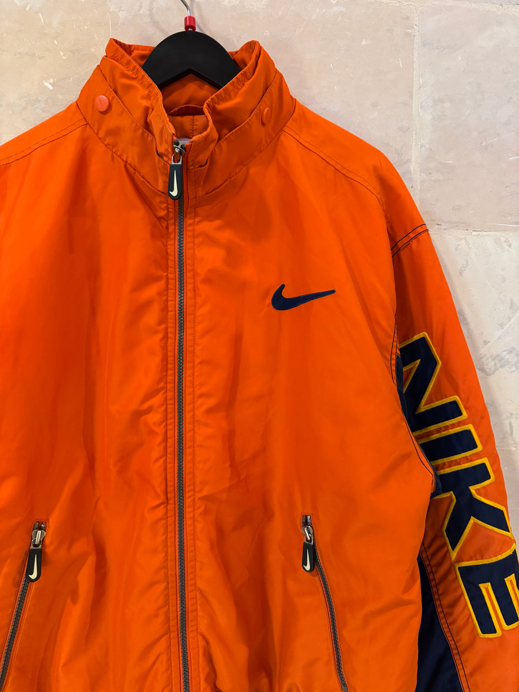 Vntg Nike Winter Jacket (Fits Medium)