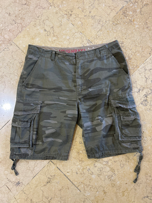 UnionBay Camo Cargo Shorts (W38)