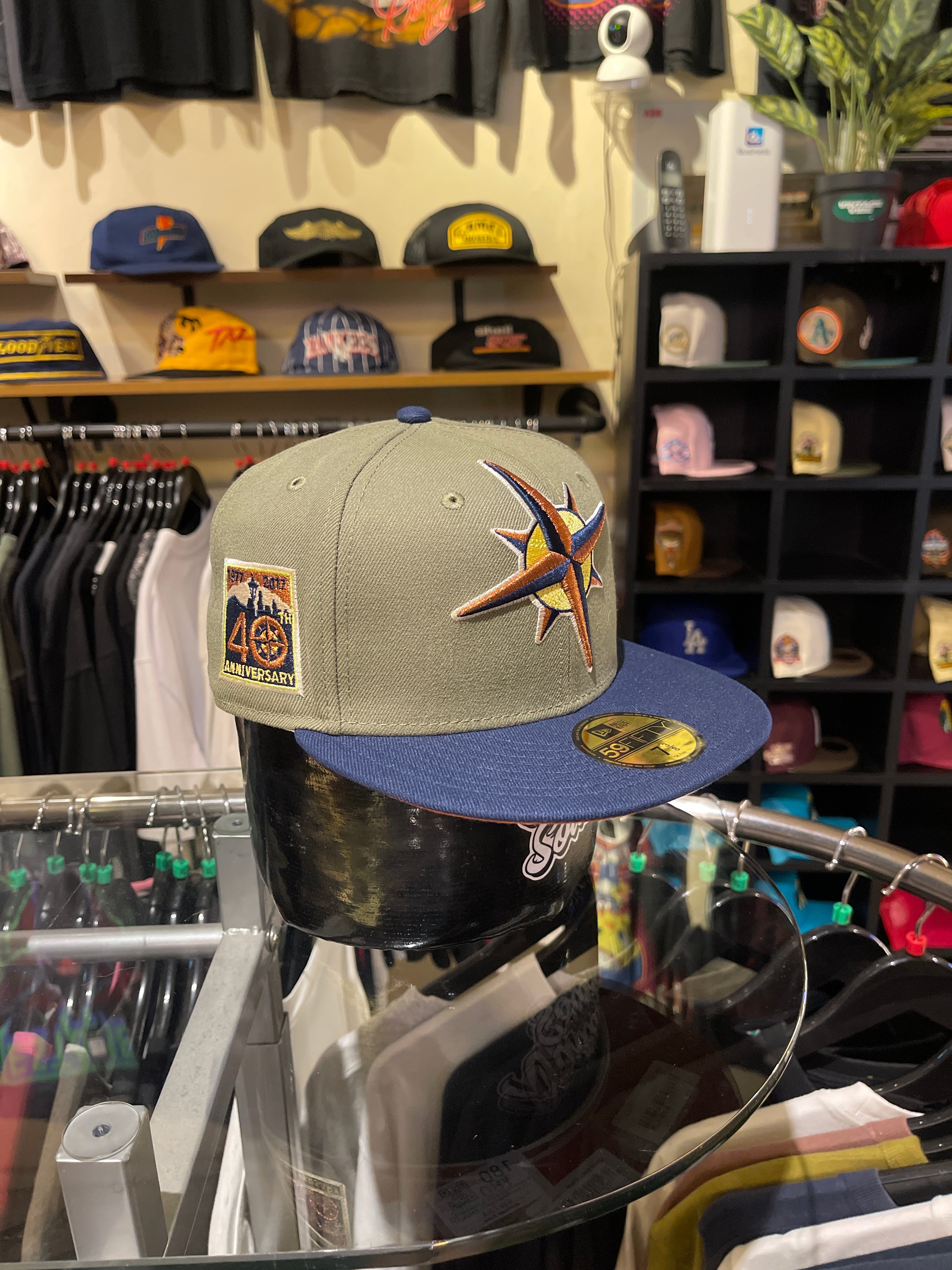 Brand New Seatle Mariners Closed Cap Camo-Navy (Size 7 3/8)