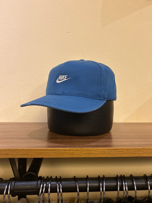 Vntg Nike Close Cap (7 1/4)