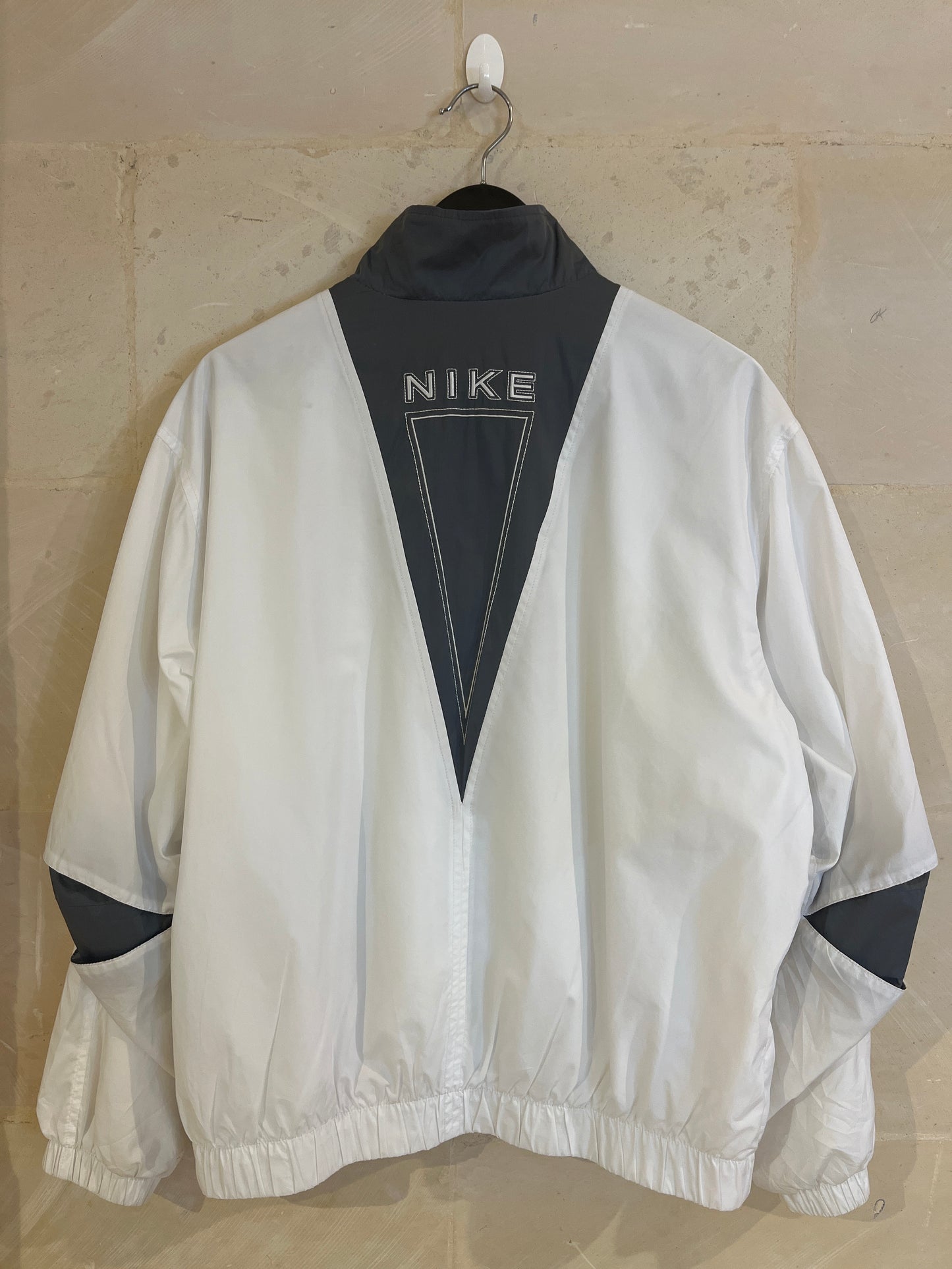 Vntg Nike Windbreaker Jacket (Small)