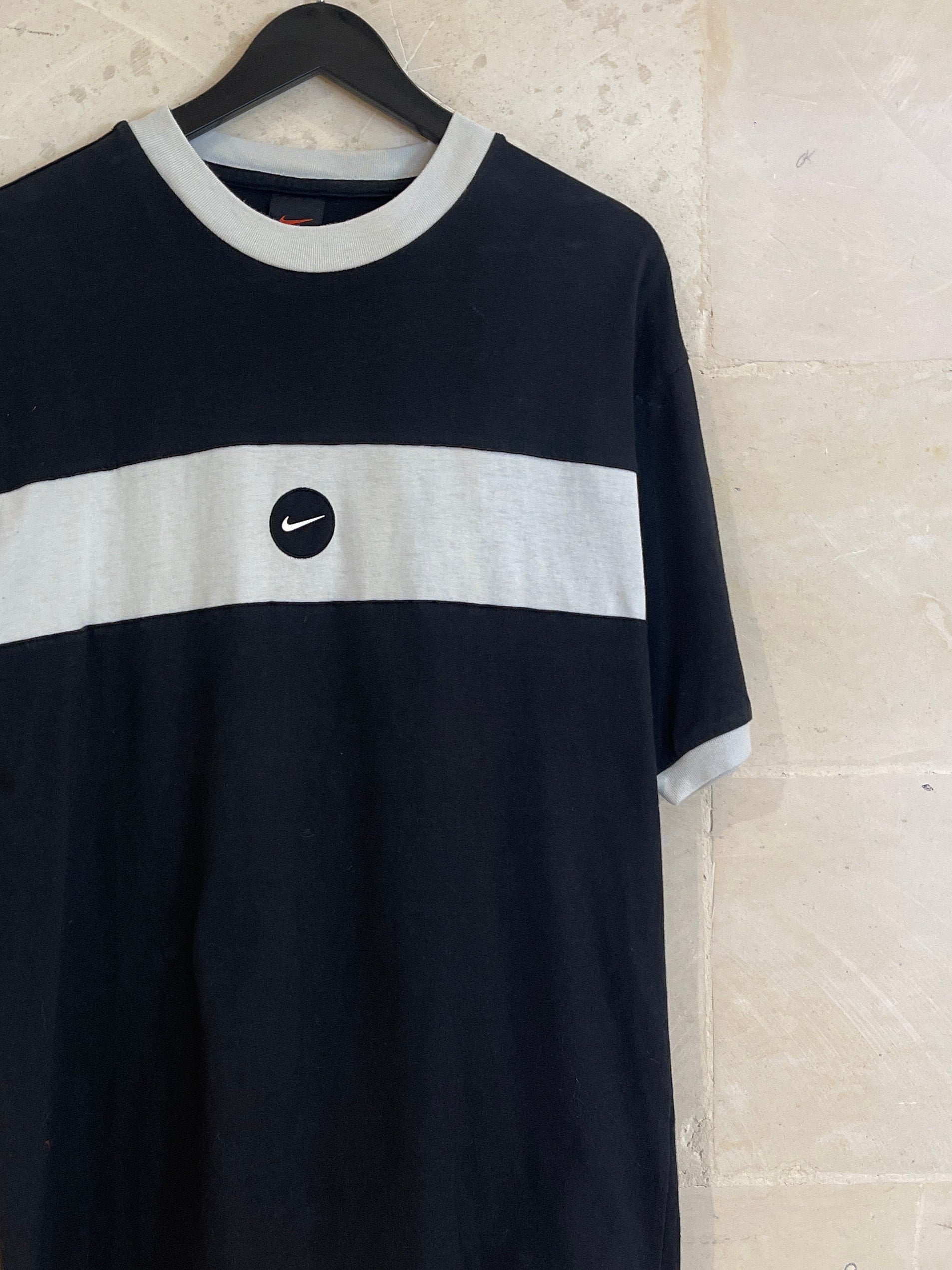 Vntg Nike Center Swoosh Ringer Tee (Medium)