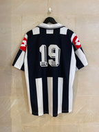 Vntg 2000-01 Lotto Juventus Home Shirt (Large)
