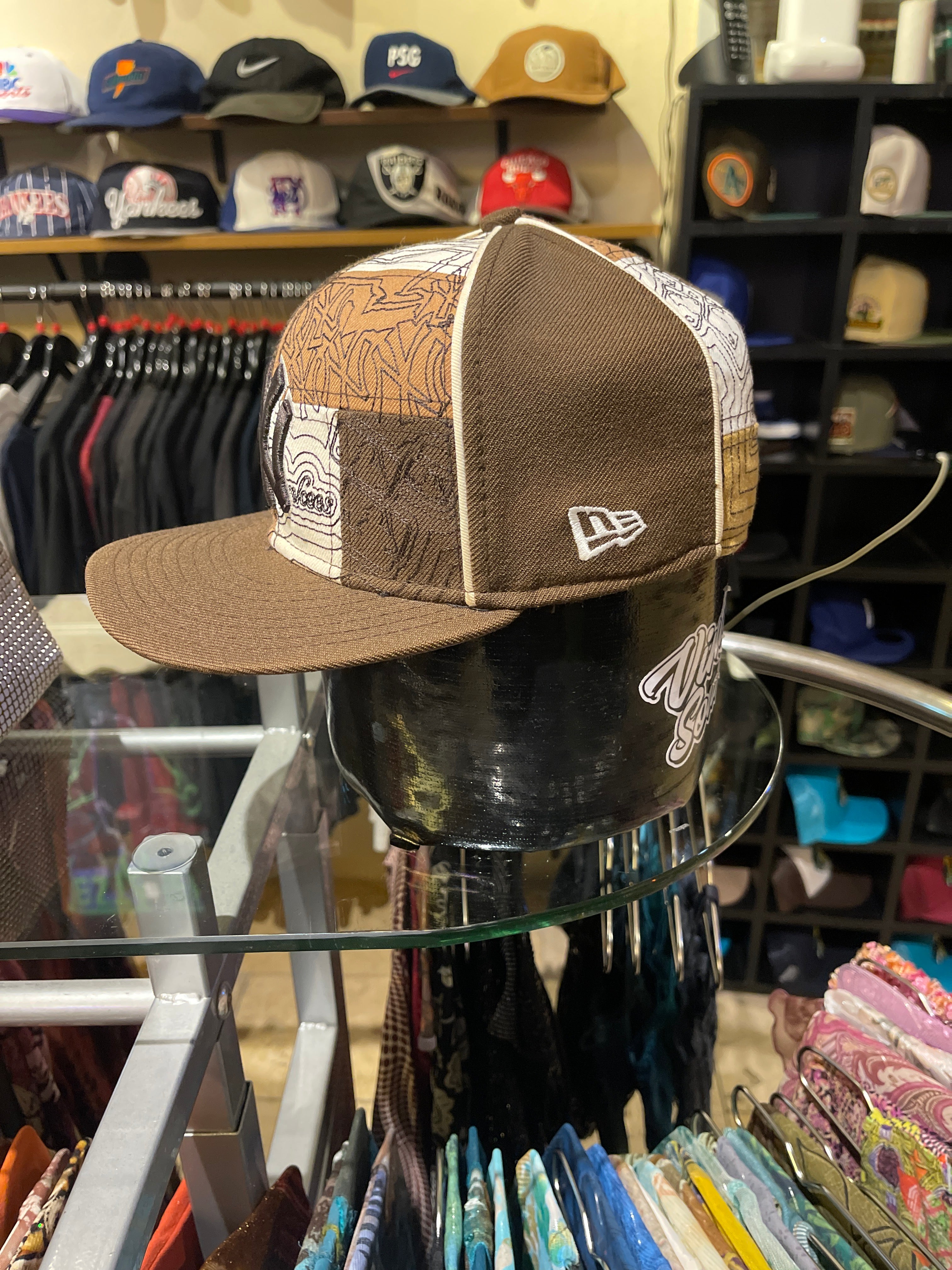 New York Yankees Closed Cap (Size 7 3/8)