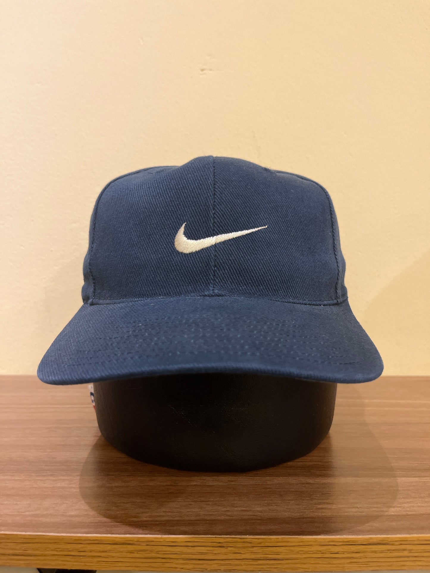 Vntg Nike Cap