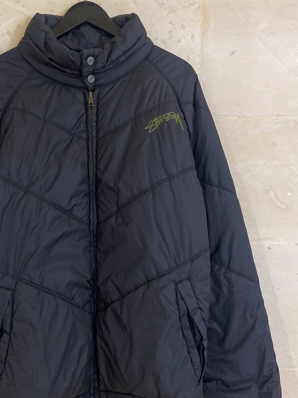 Vntg Stussy Black Puffer Jacket (XL)