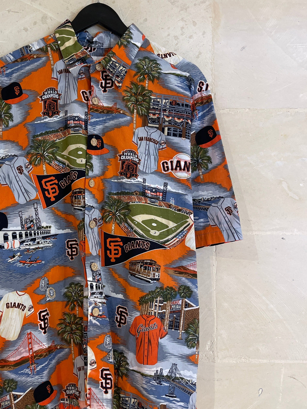 Vntg Giants AOP Shirts (Large)