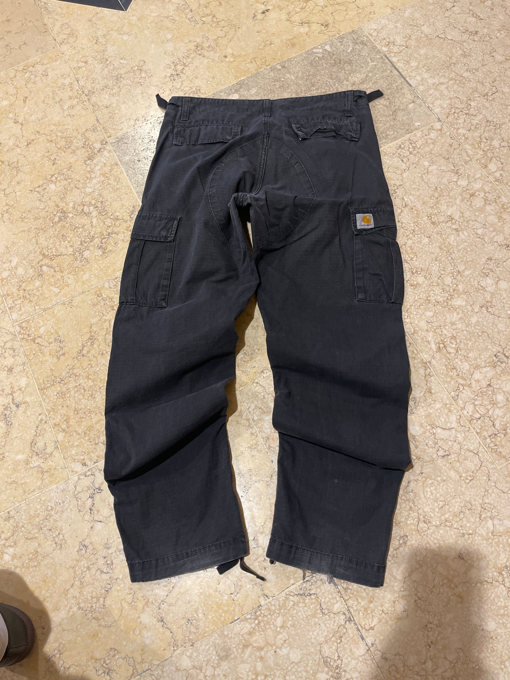 Carhartt Black Cargo Pants(32W-39L)