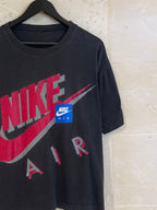 Vntg Nike Tee (Fits Small)