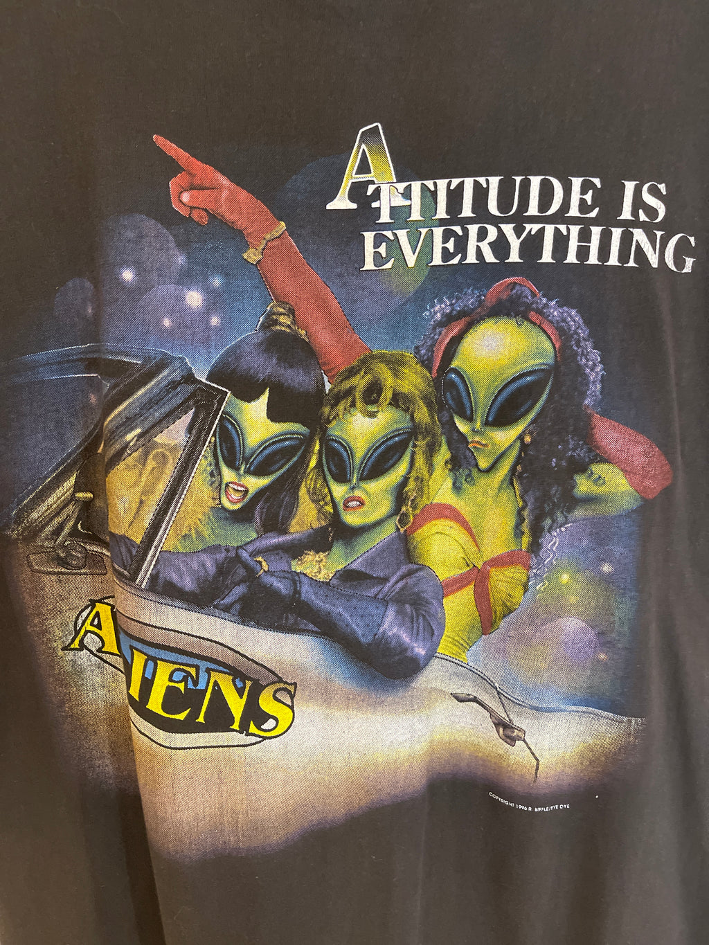 Vntg Attitude Is Everything Alien Tee (Fits XL)