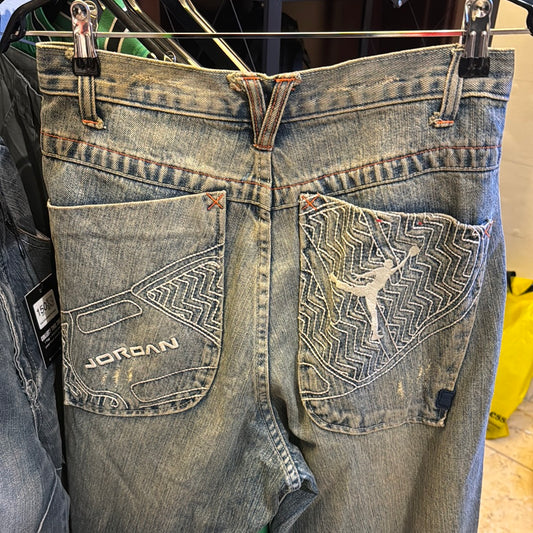 Vntg Jordan Embroidered Y2K Jeans