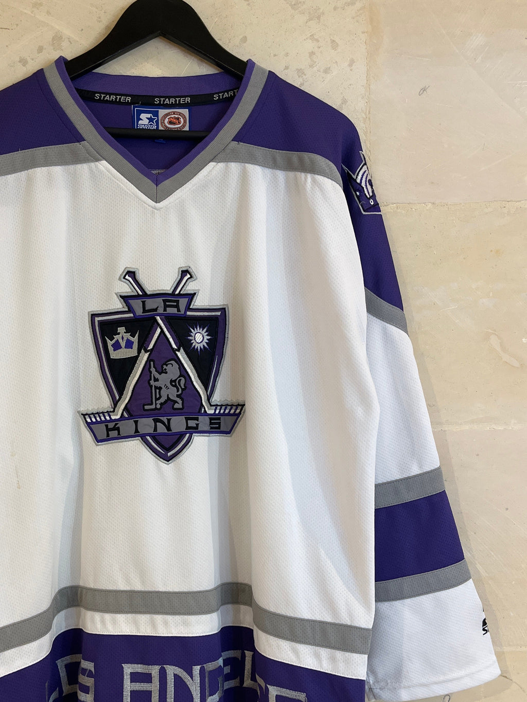 Vntg Kings Hockey Jersey (Fits Large)
