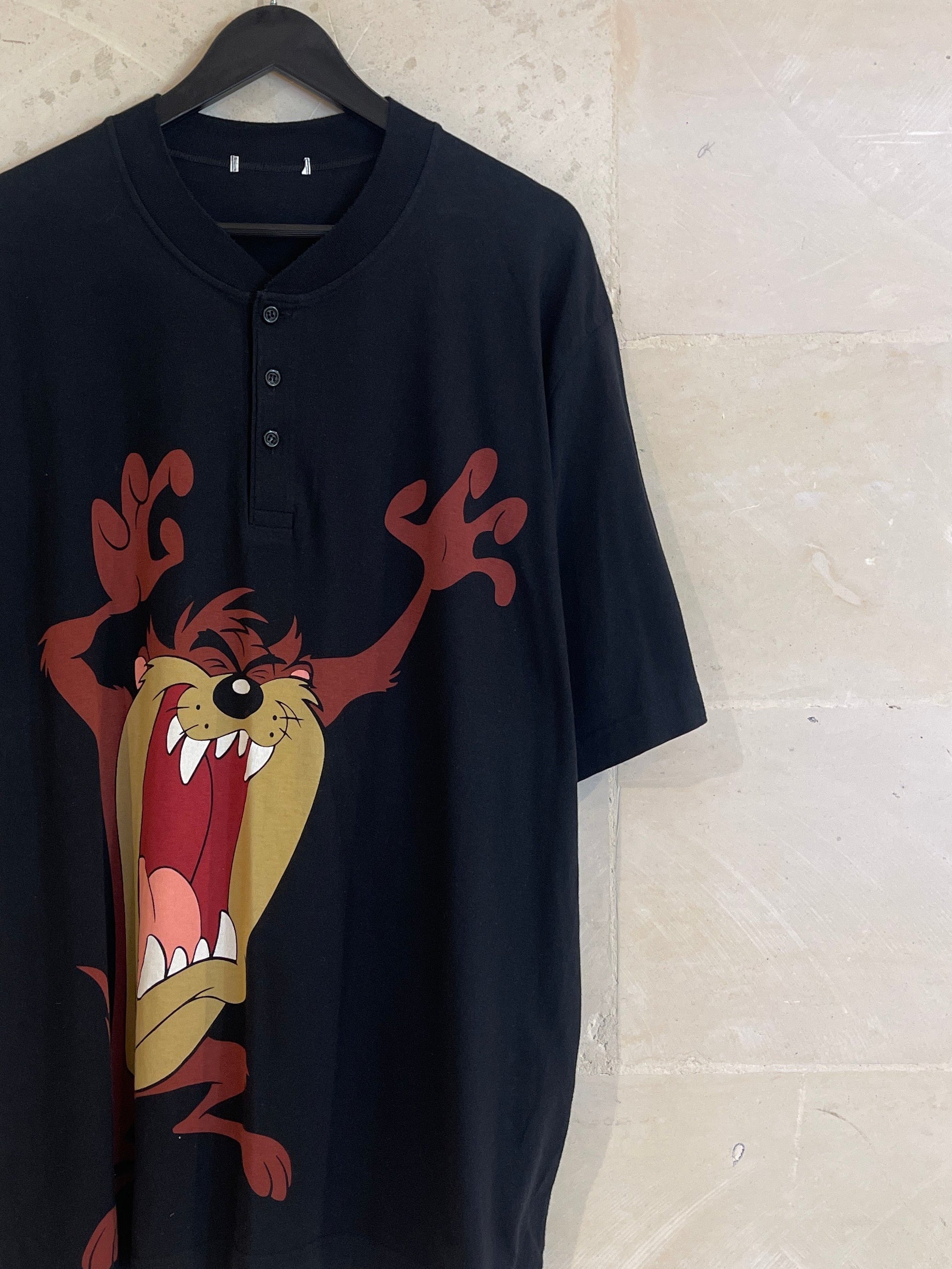 Taz Button Tee (Fits XL)