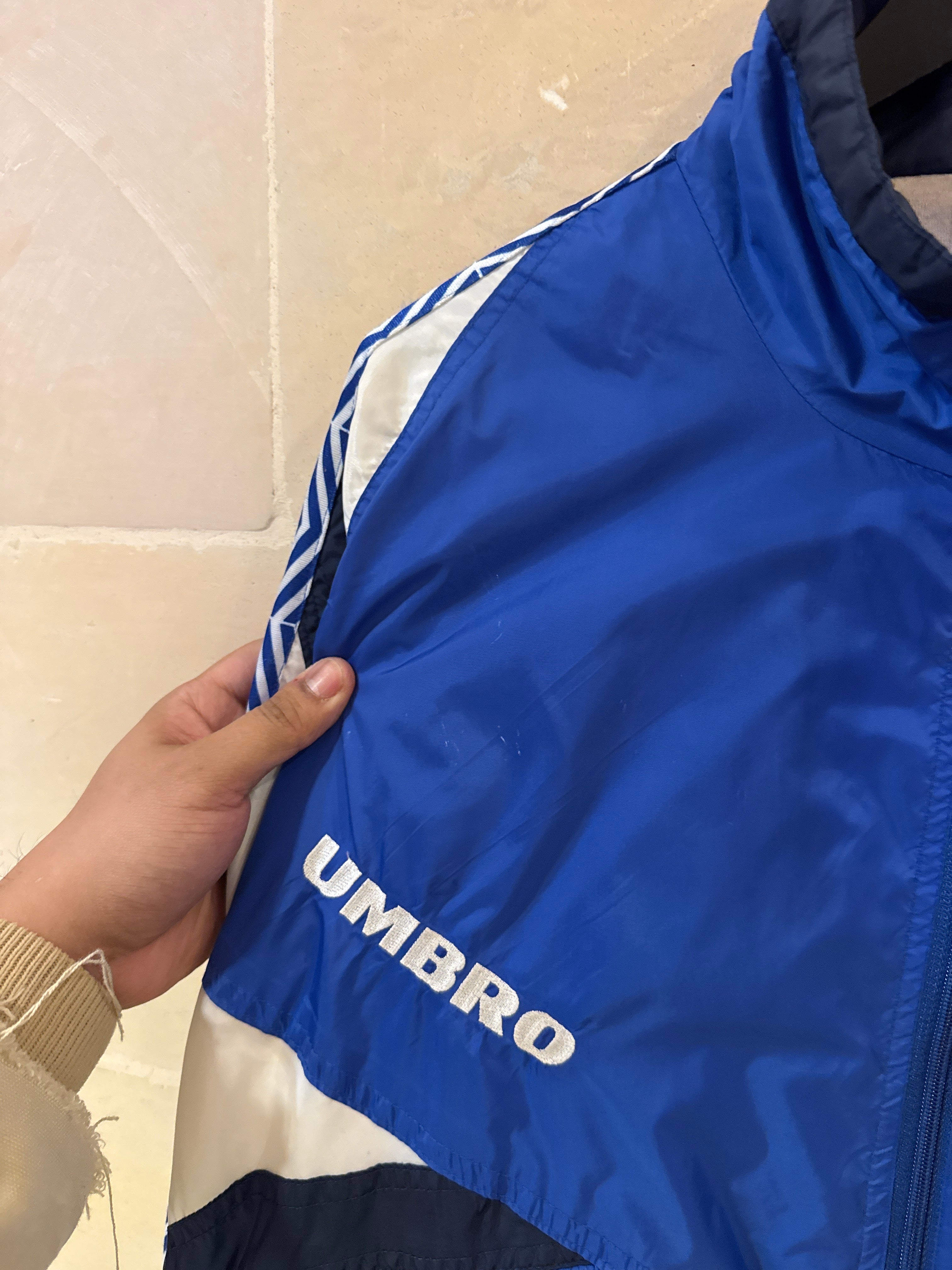 Vntg Umbro Windbreaker Jacket (Medium)