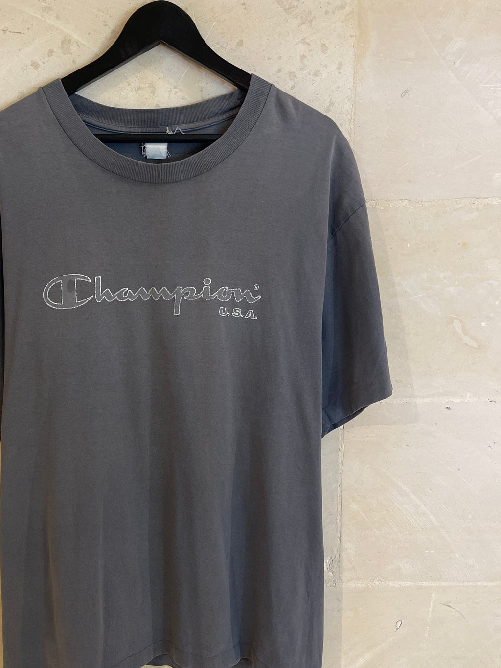 Vntg Champion Tee (Fits XL)