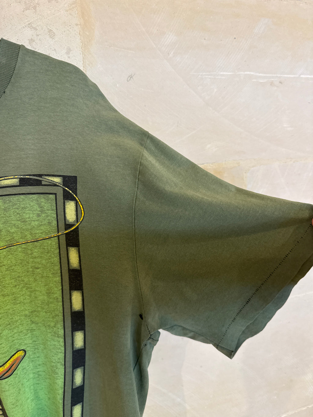 Vntg 1995 Daffy Duck Tee (XL)