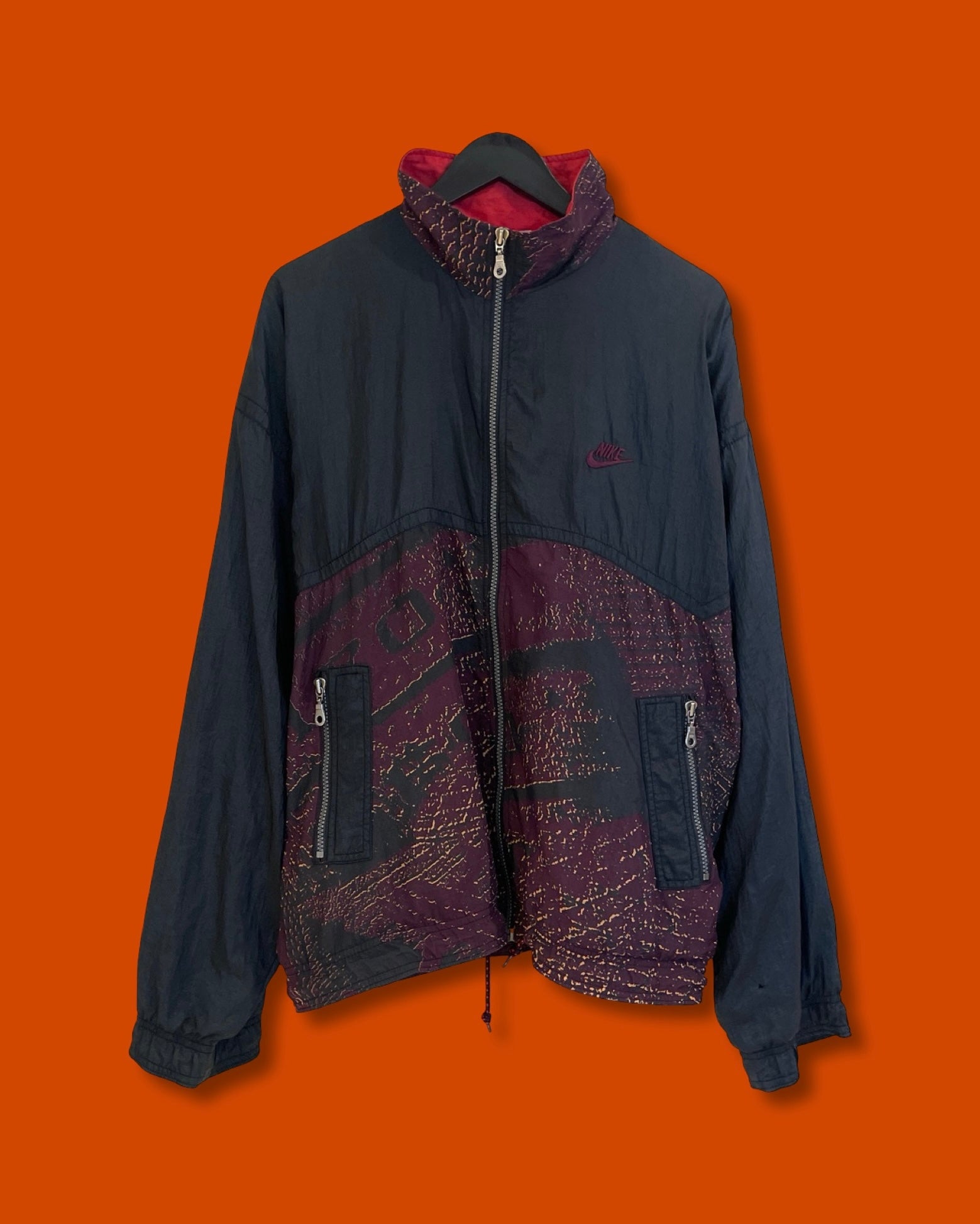 Vntg Nike Windbreaker Black/Maroon Jacket (Medium)