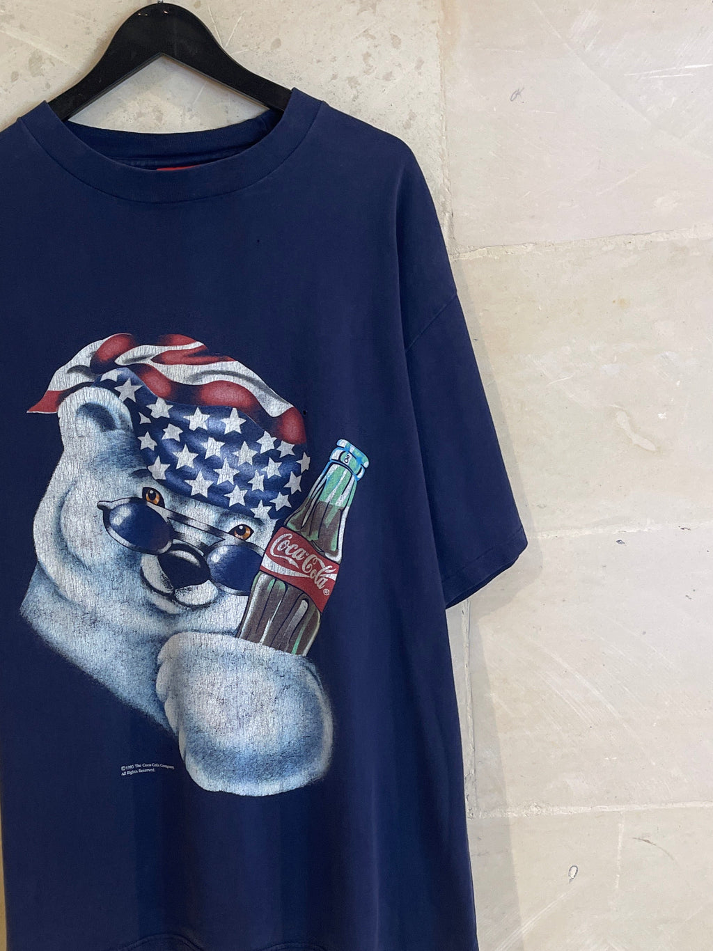Vntg 1995 Polar Bear/ Coca Cola Tee (Fits XL)