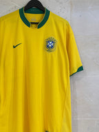 2006 Nike Brazil Home Shirt (Large)*/ Pull Out