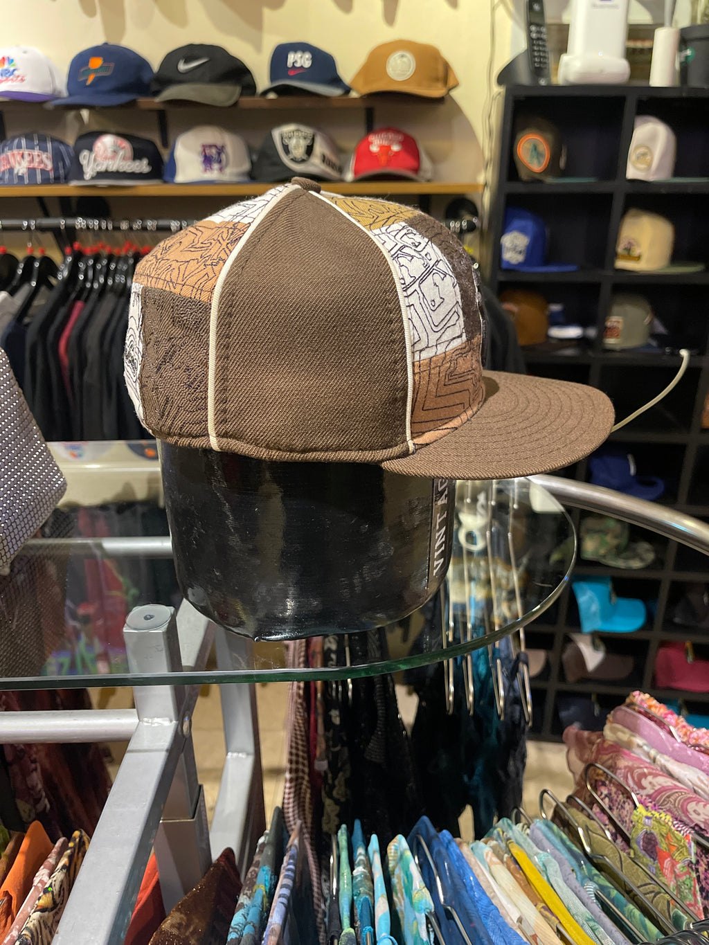 New York Yankees Closed Cap (Size 7 3/8)