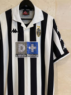 Vntg 1999-2000 Juventus Kappa Home Shirt (XL)