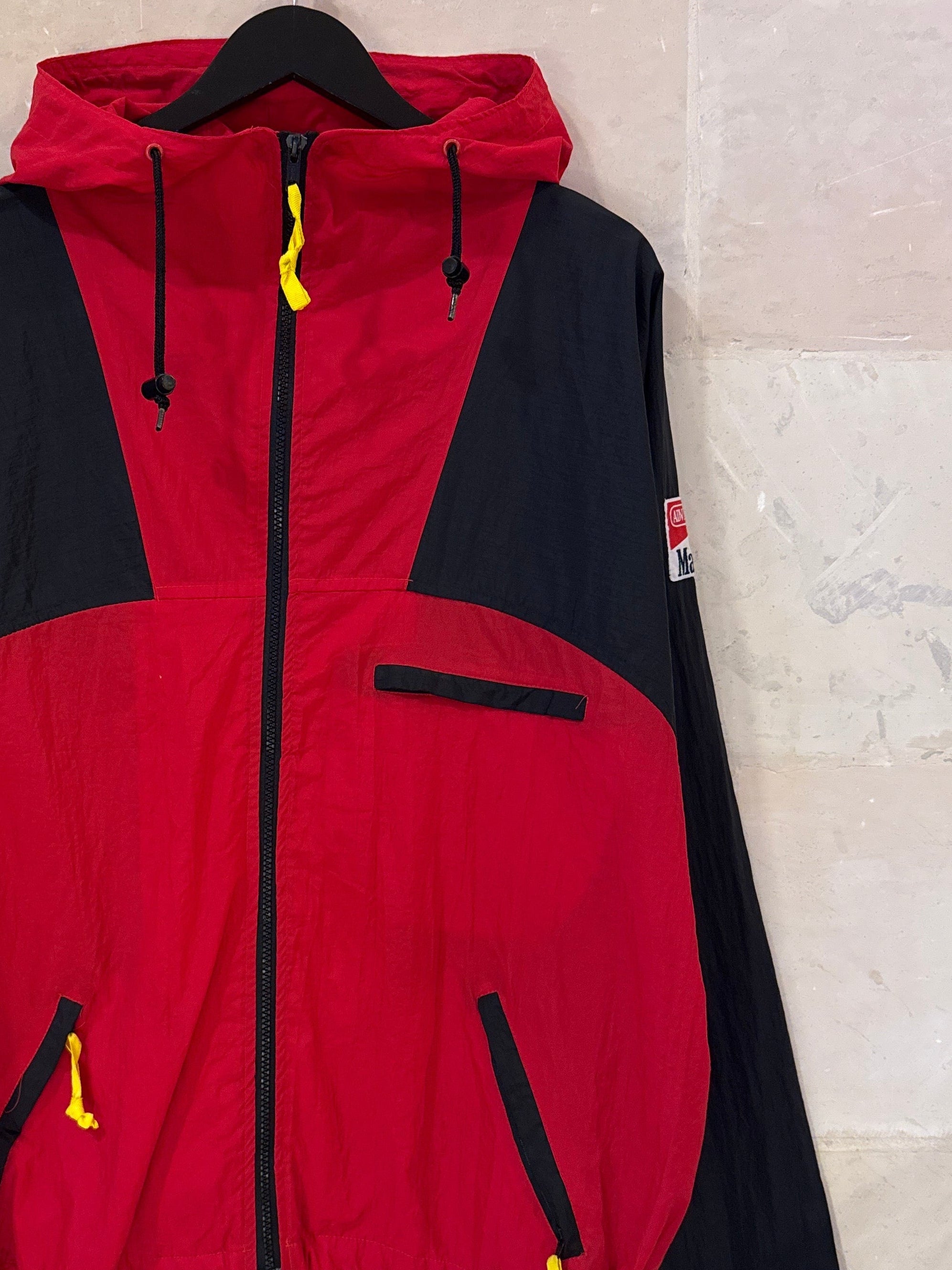 Vntg 90s Marlboro Windbreaker Jacket (Large)