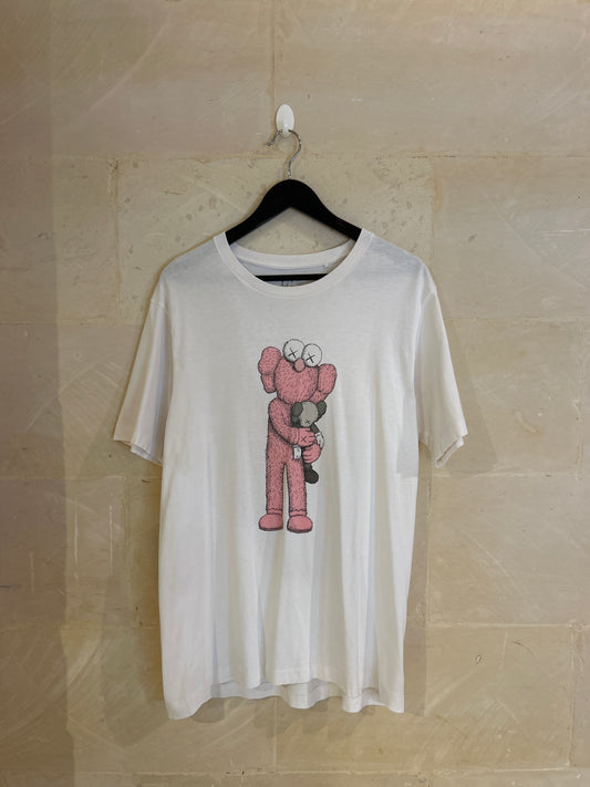 Uniqlo x Kaws Tee (Large)