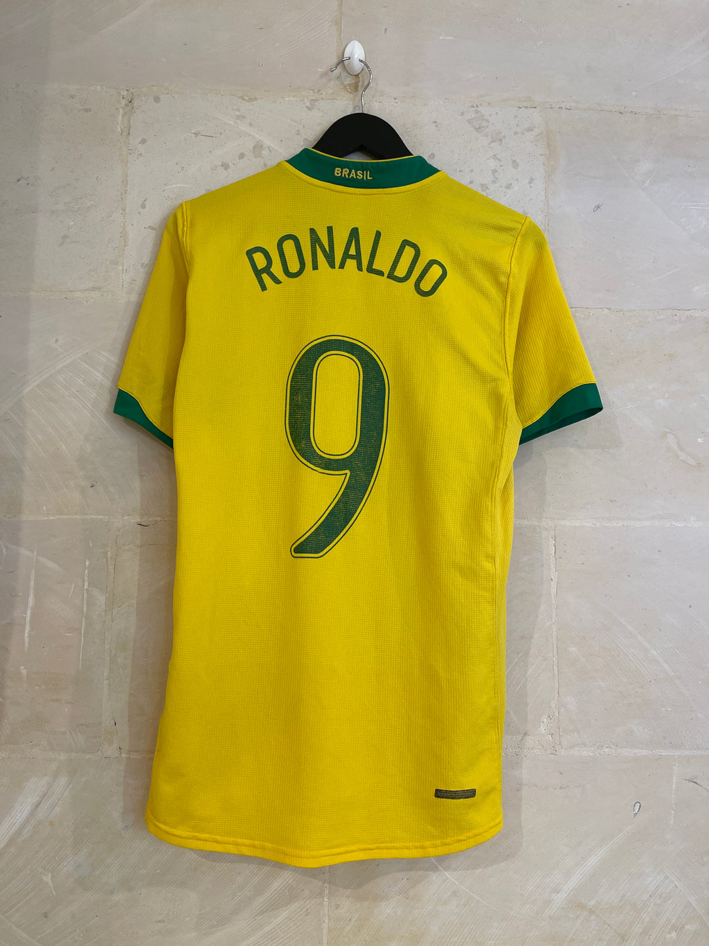 2006 Nike Brazil Home Jersey RONALDO (Small)*/ Pull Out