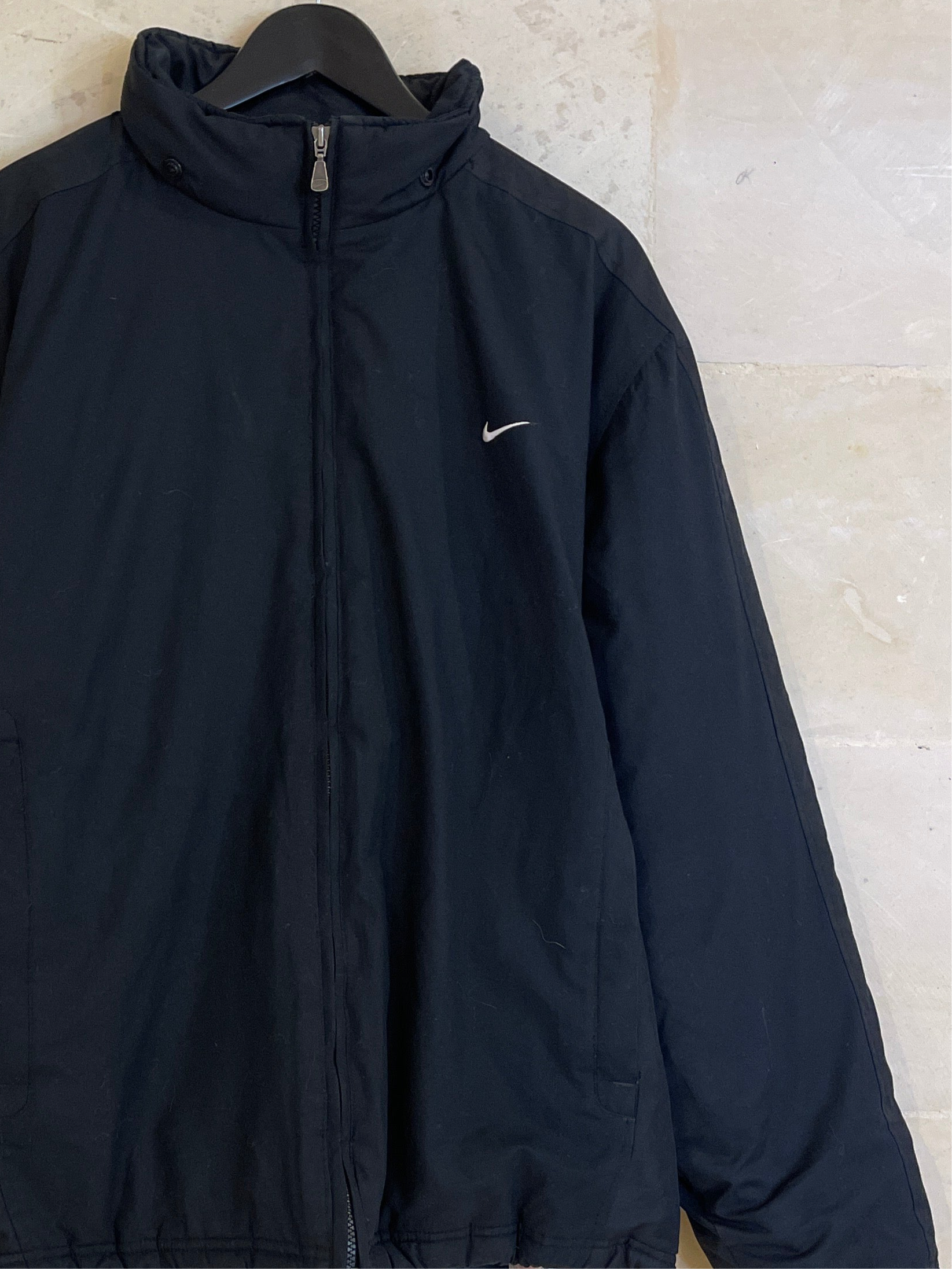 Vntg Nike Black Jacket (XL)