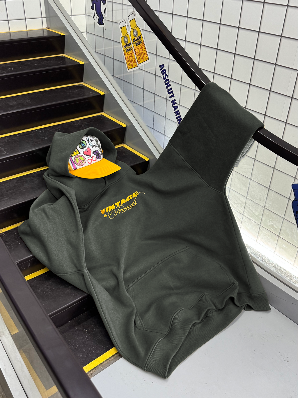 Vintage & Friends Hoodie