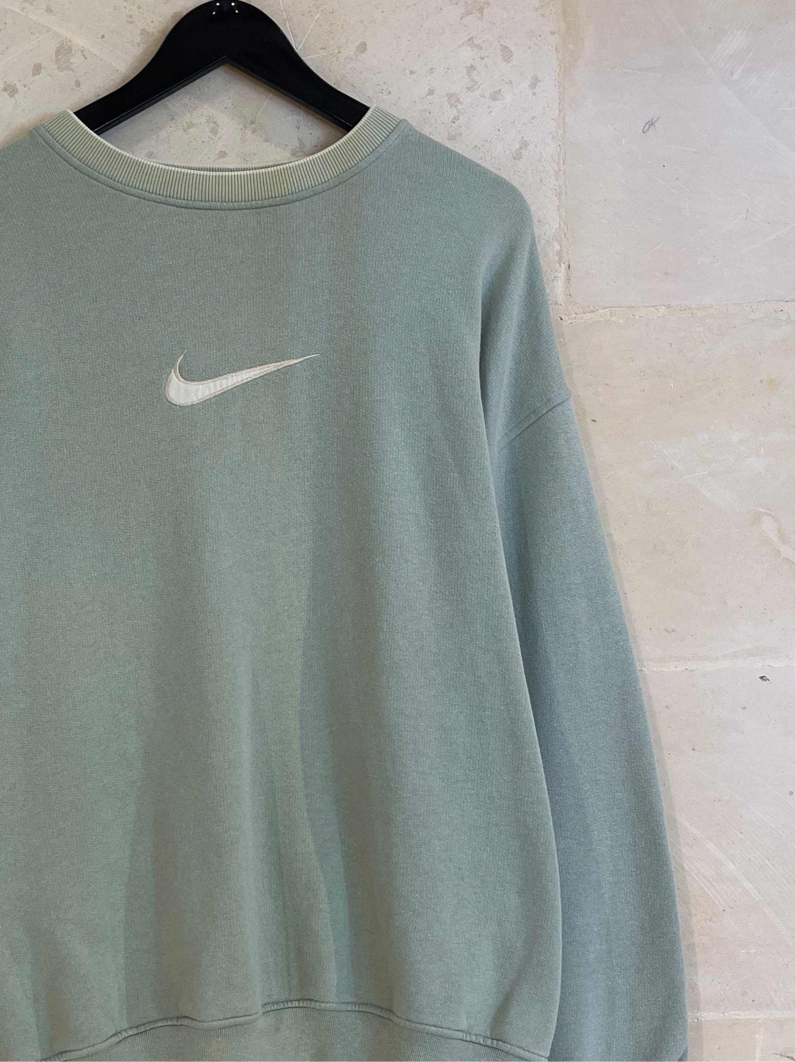 Vntg Nike Center Swoosh Lt.Green Sweatshirt (Large)*