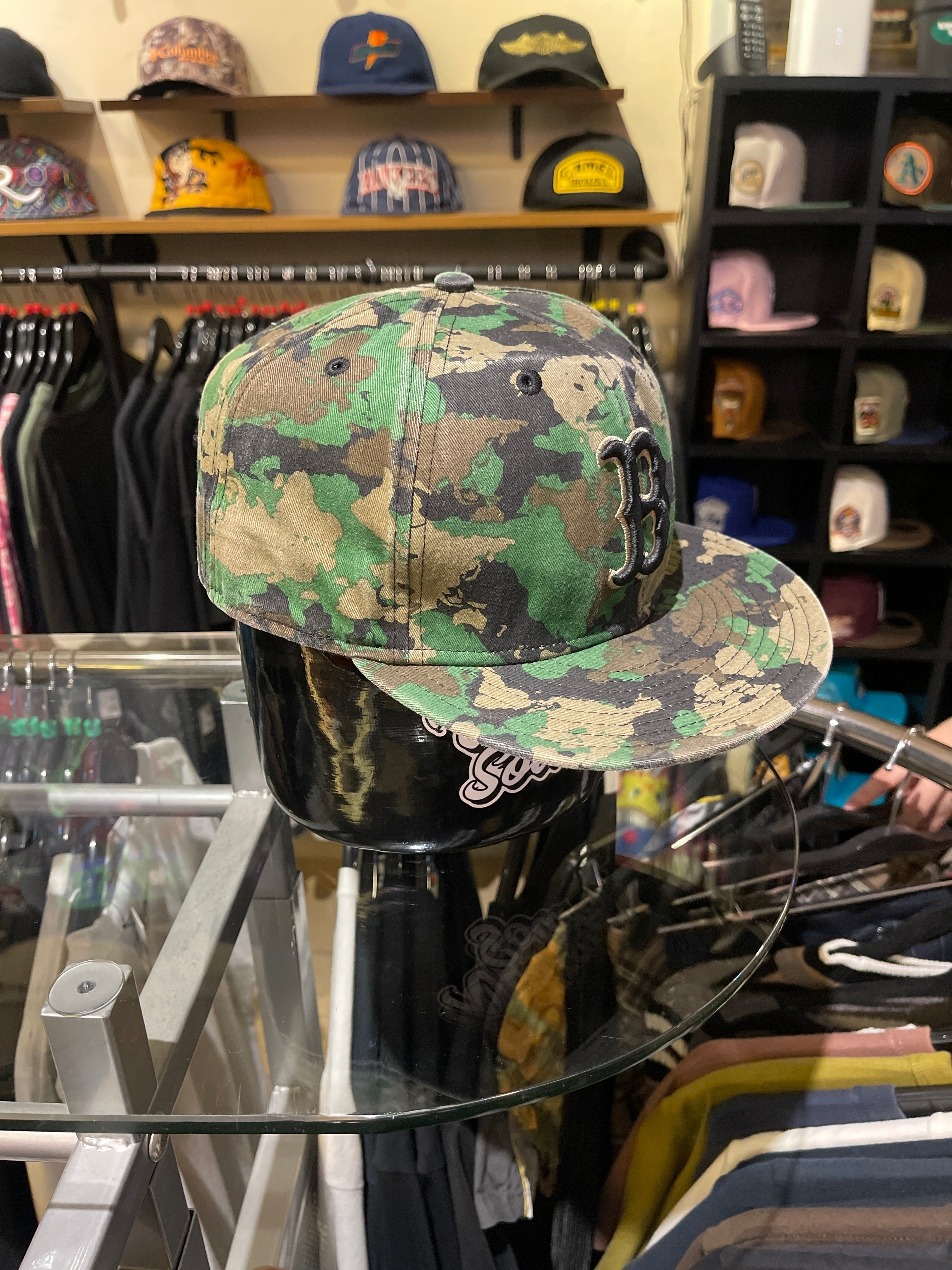 Boston Bruins Camo Closed Cap Size 8