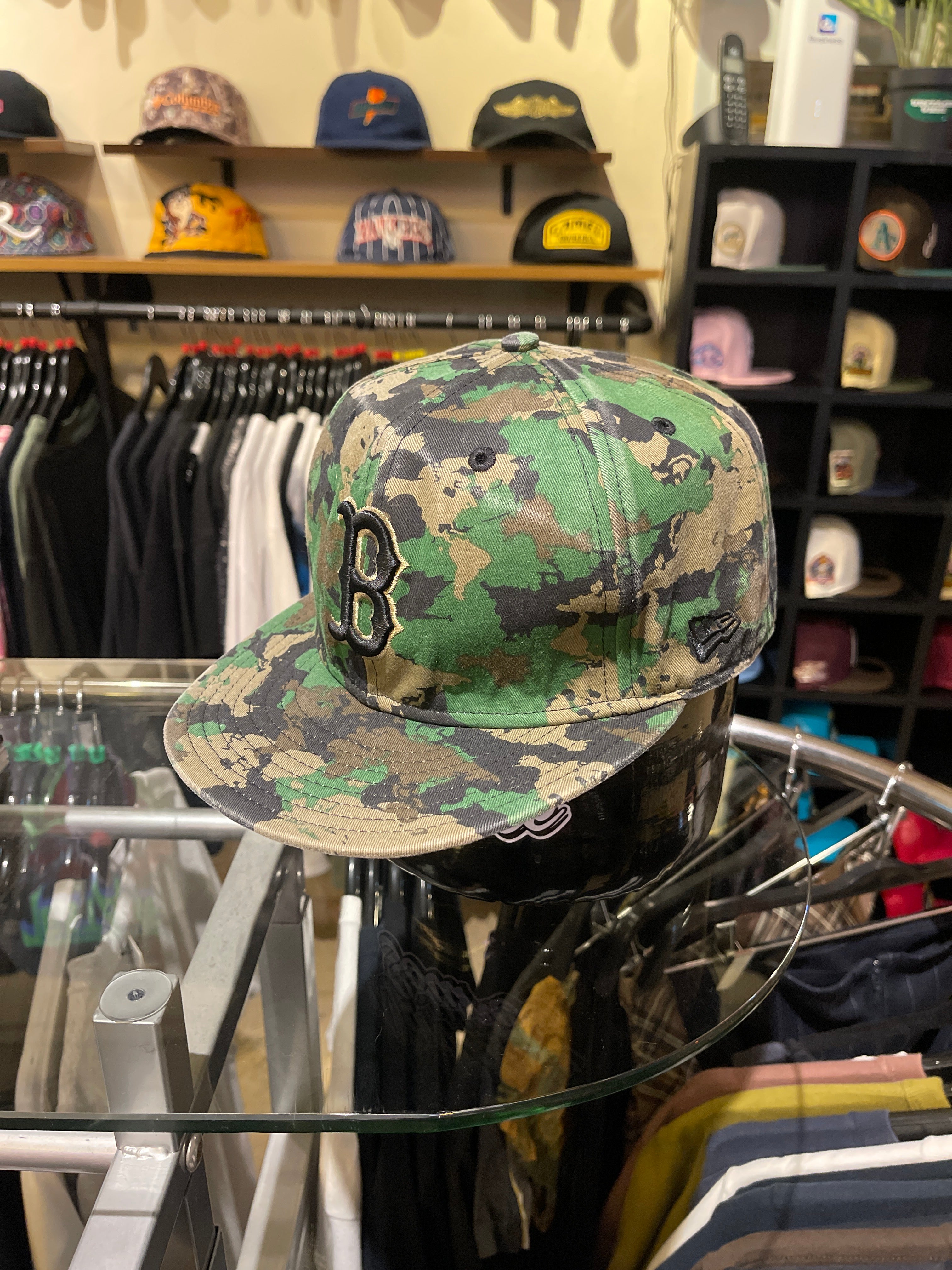 Boston Bruins Camo Closed Cap Size 8