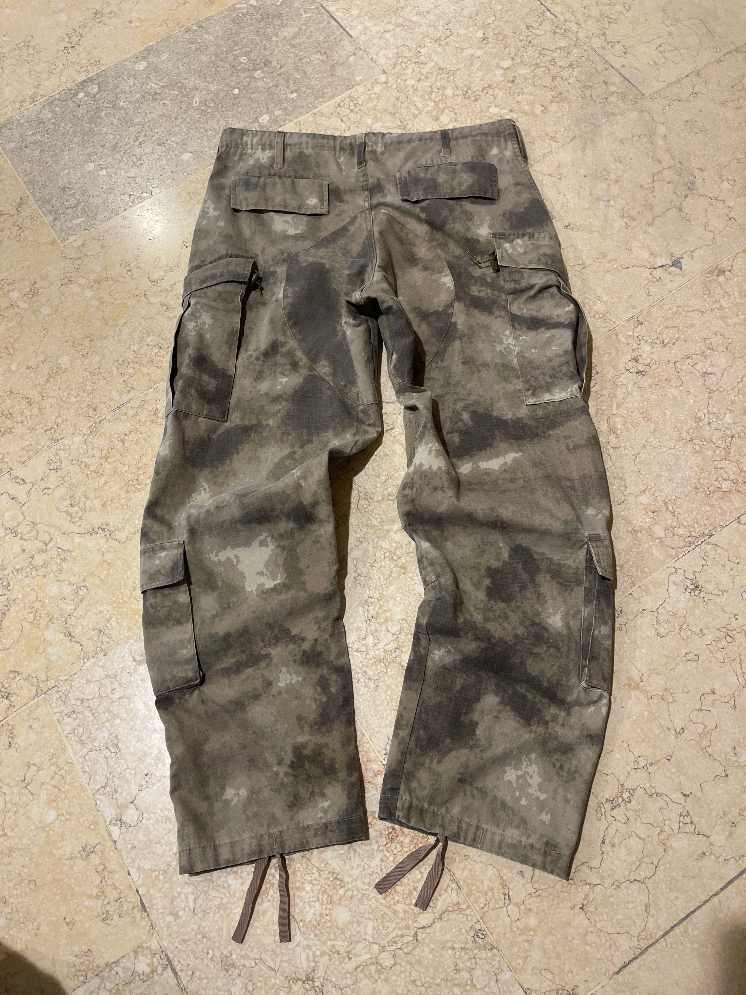Random Camo Cargo Pants(36W-42L) ss