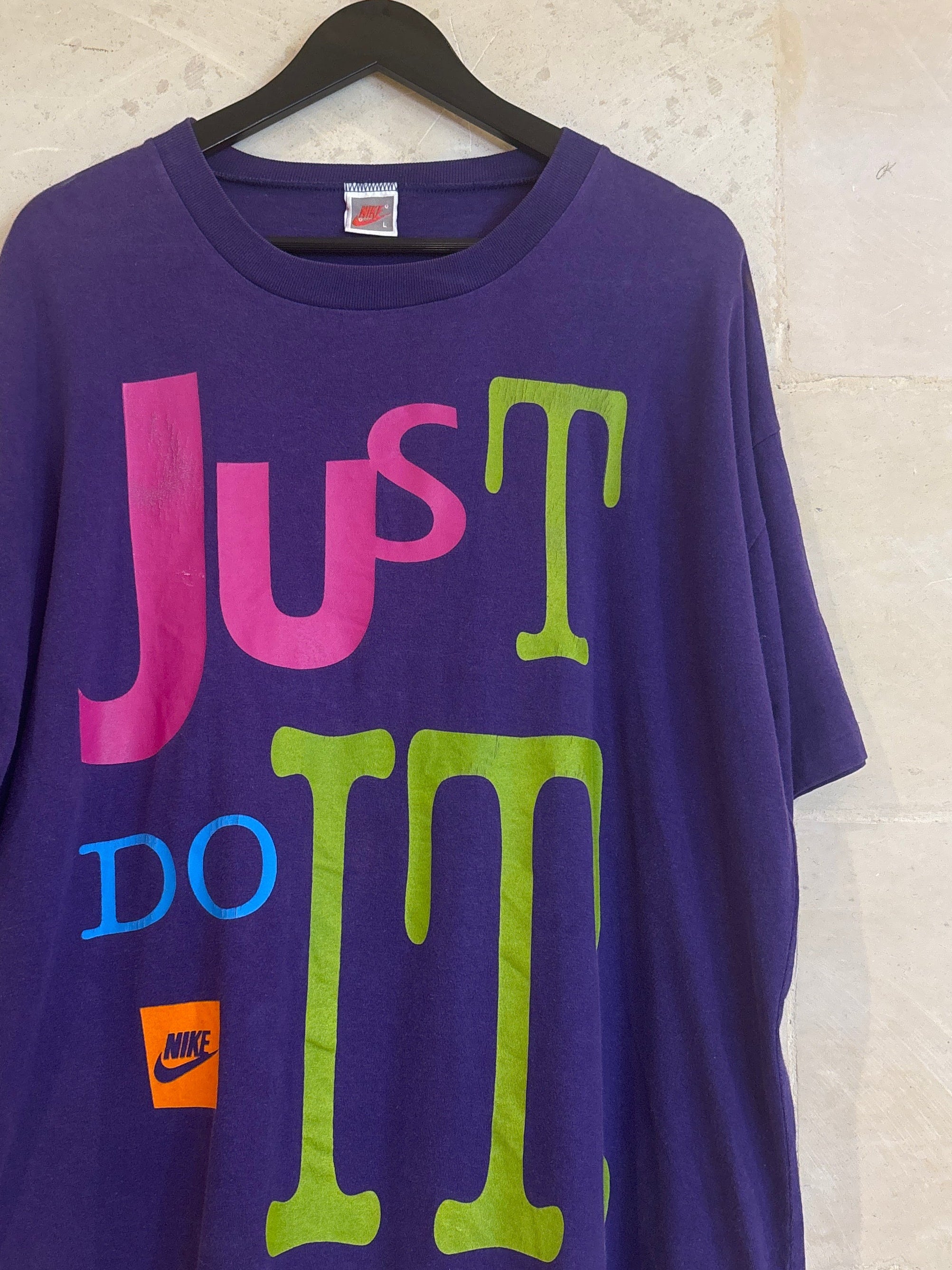 Vntg Nike Tee (Large)