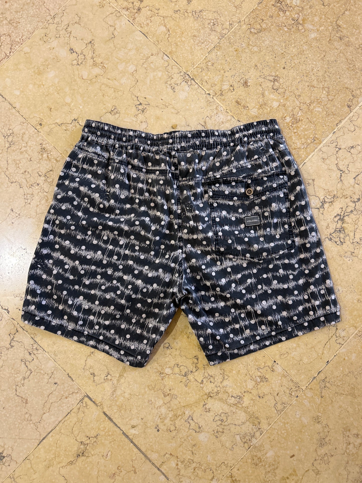 Volcom Shorts (W34)