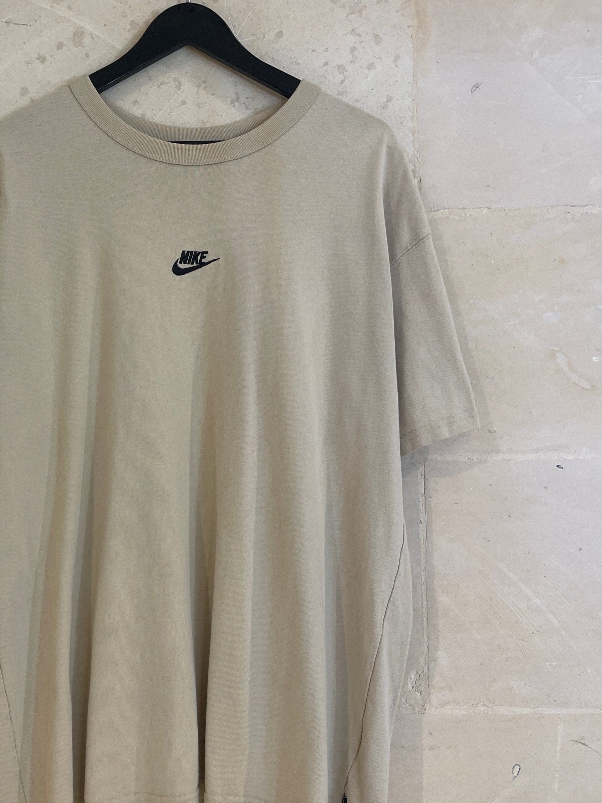 Nike Center Swoosh Cream (Large)