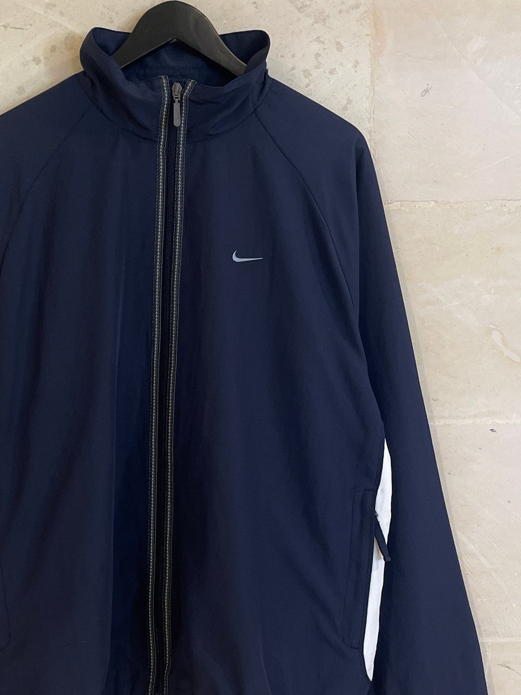 Vntg Nike Navy-White Windbreaker Jacket (Large)
