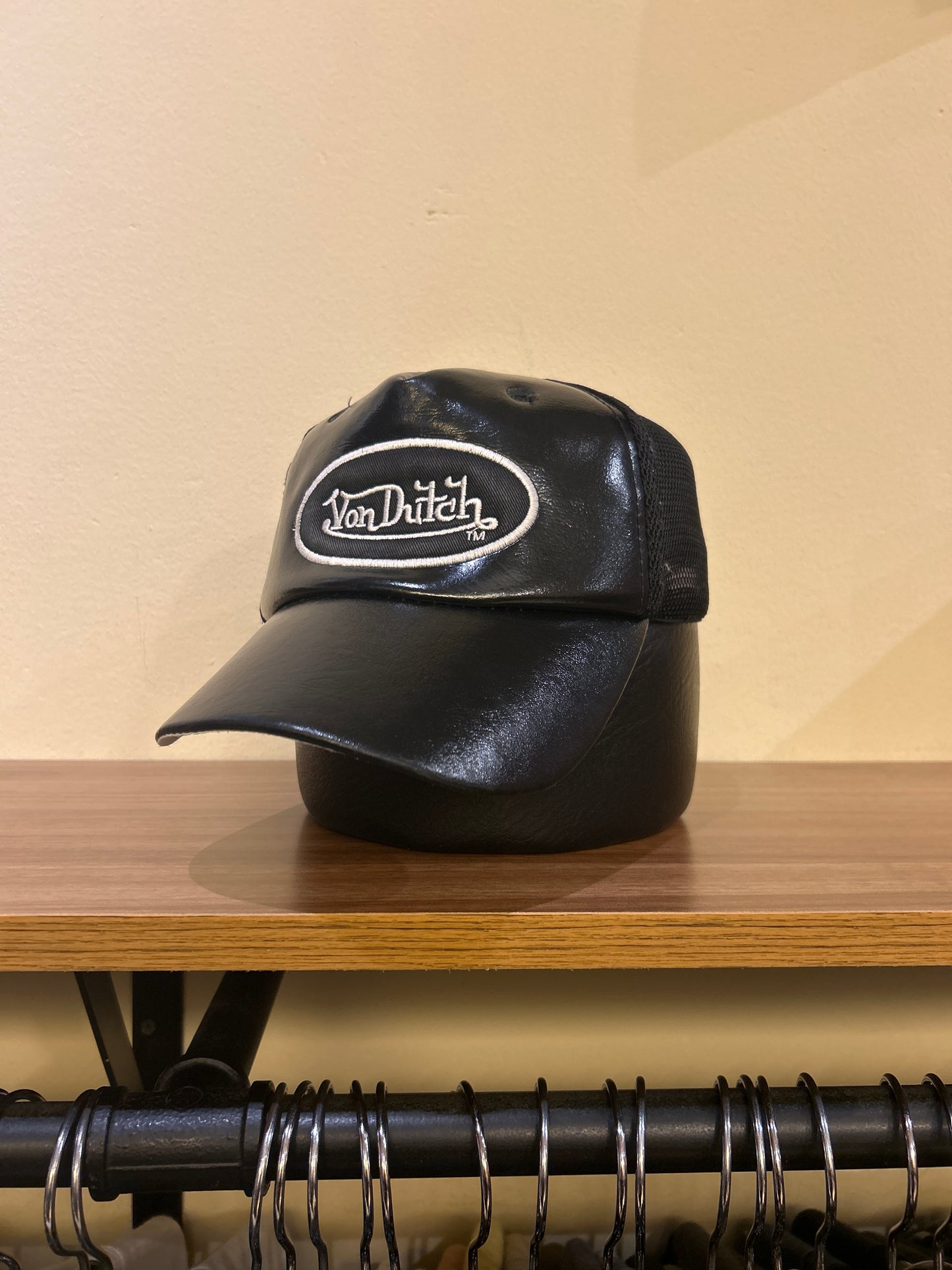 Vntg Von Dutch Leather Cap