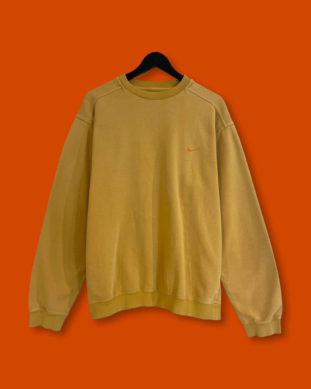 Vntg Nike Yellow Crewneck (Large)