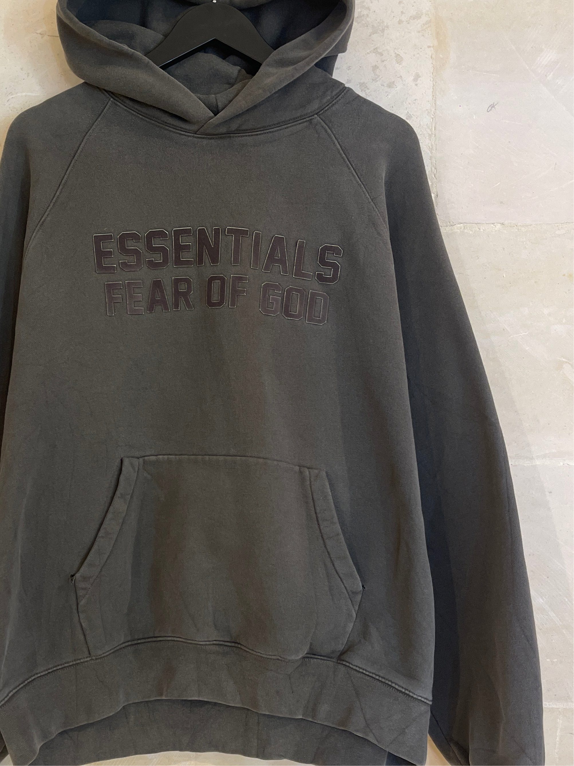 Essential FEAR OF GOD Hoodie Jacket (Medium)