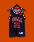 Vntg Chicago Bulls Jordan Basketball Jersey (Youth XL)