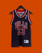 Vntg Chicago Bulls Jordan Basketball Jersey (Youth XL)