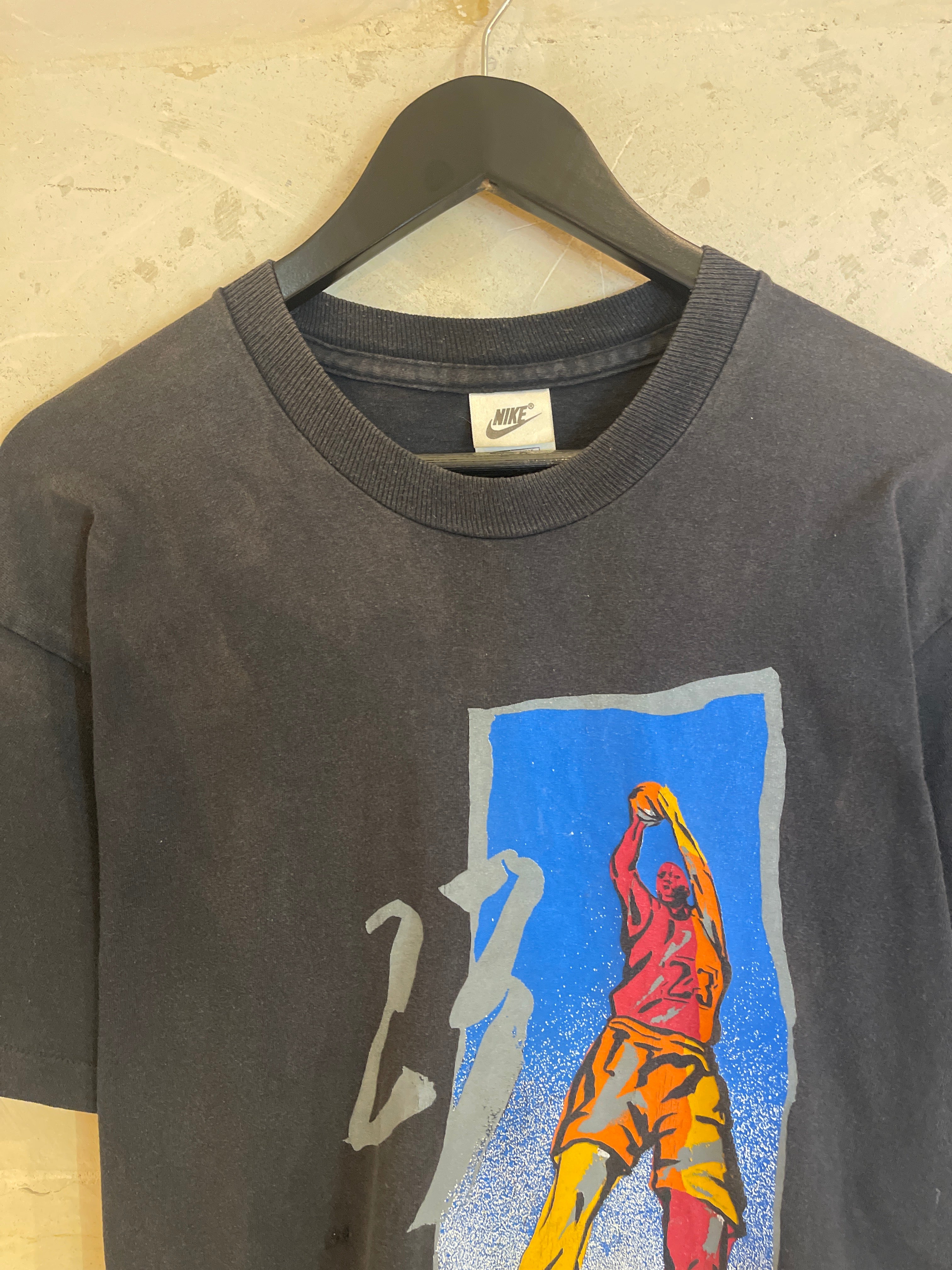 Vntg Nike Air Jordan Tee (Small)