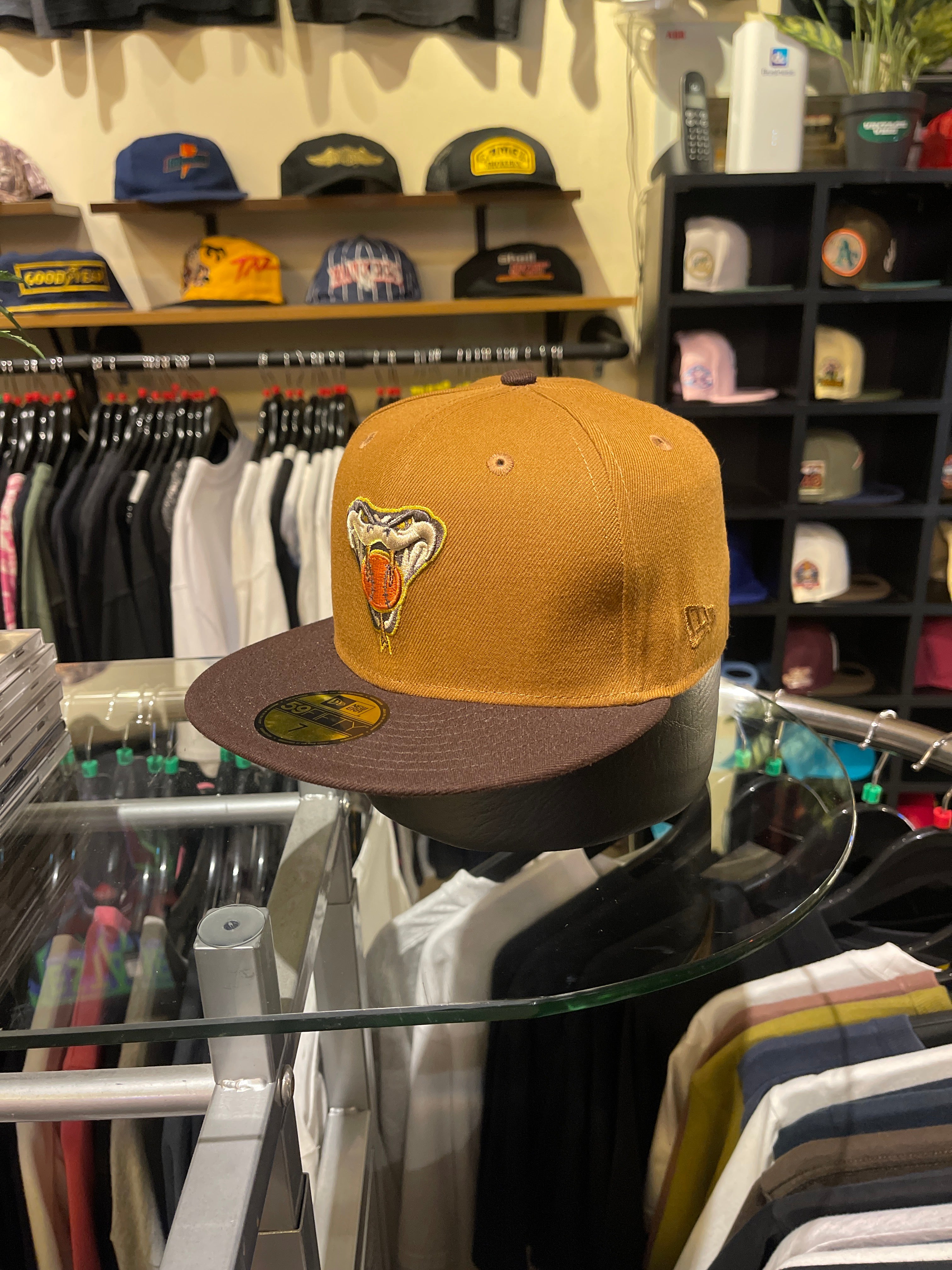 Brand New Arizona Diamond Bucks Closed Cap Choco-Brown (Size 7)