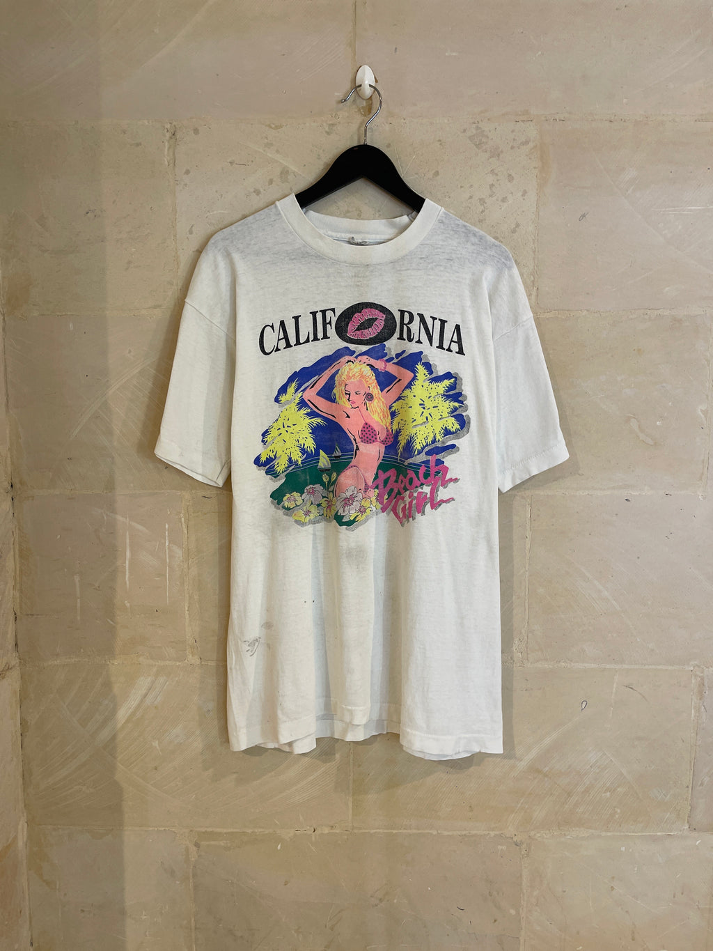 Vntg Beach Girl Tee (Fits Large)