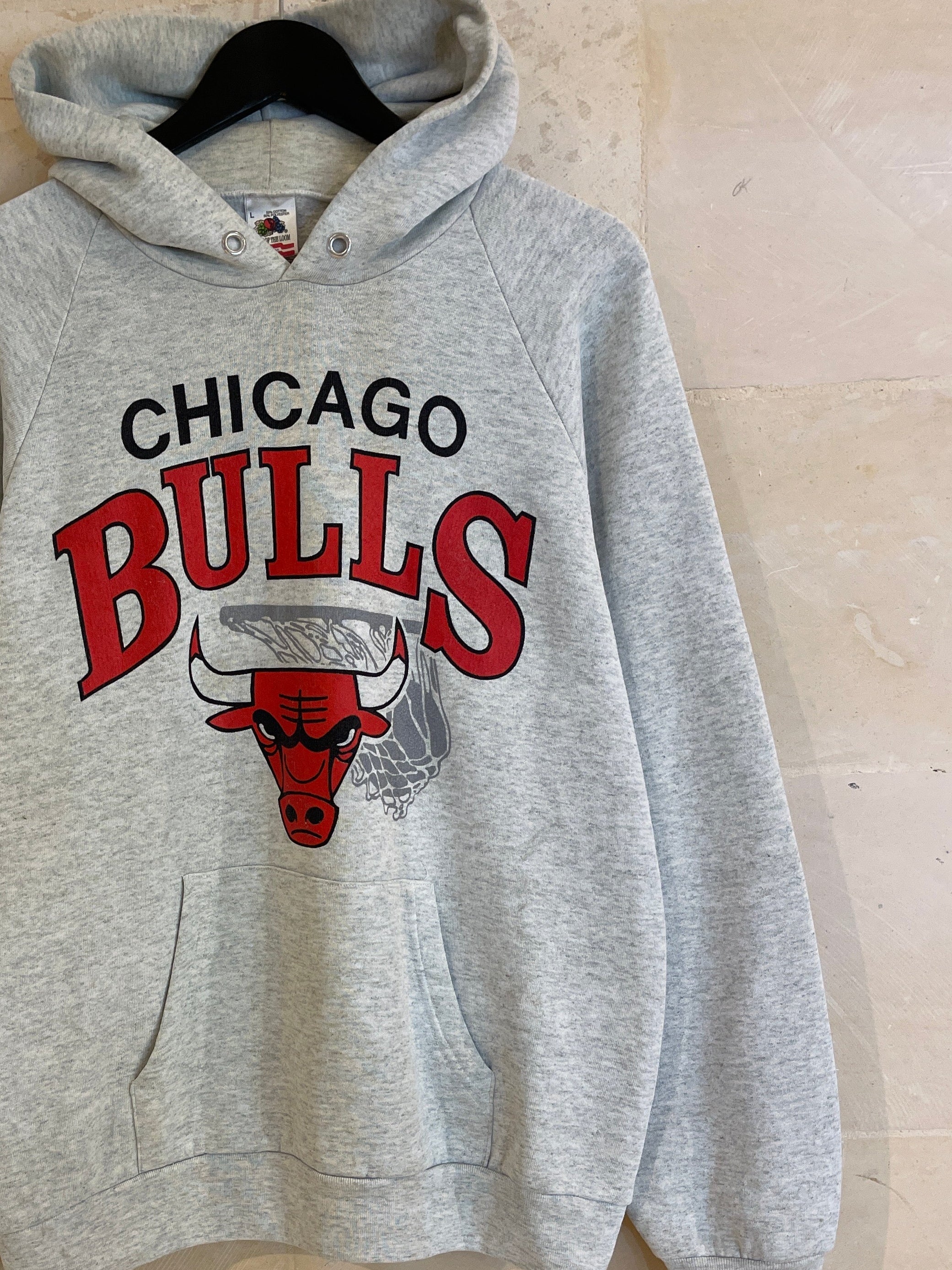 Vntg Chicago Bull Hoodie Jacket (Large)