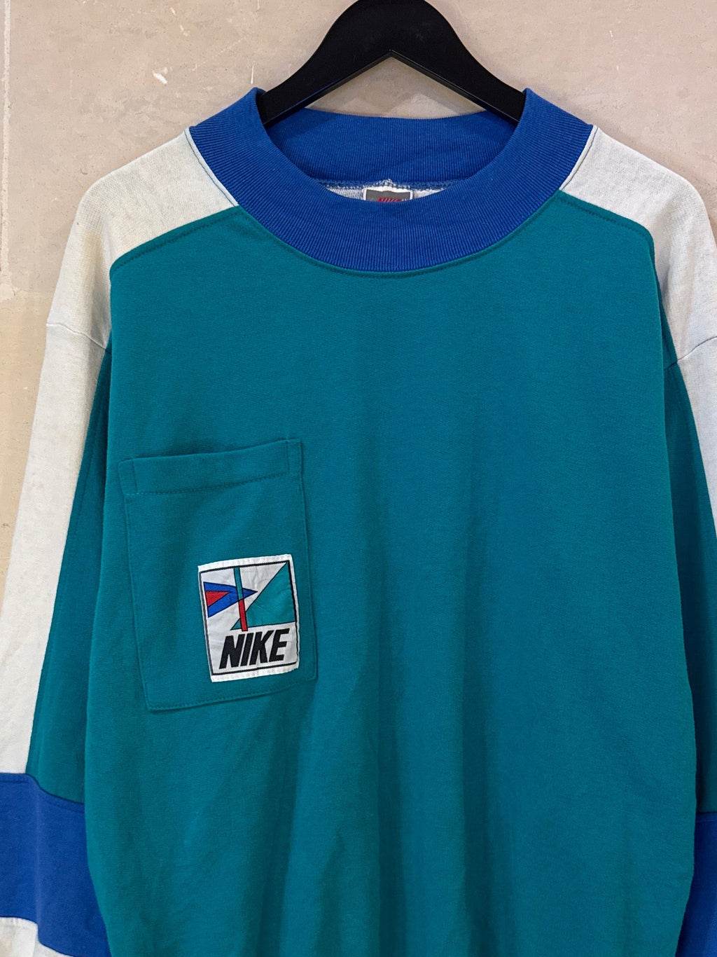 Vntg 80s Nike Sweatshirt (L)